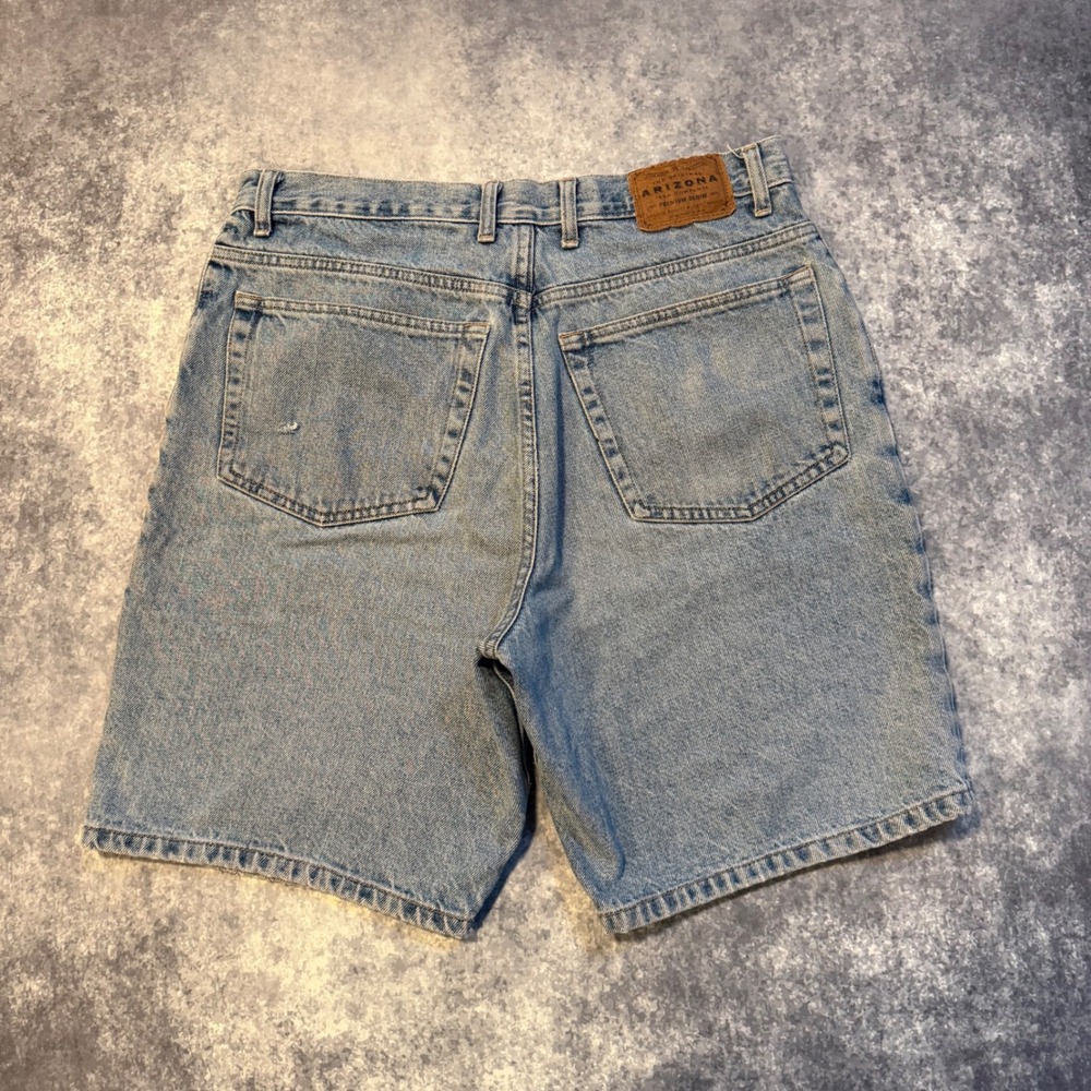 Vintage Arizona Jean Co Mens Relaxed Fit Denim Shorts Light Wash Blue 34 Cotton